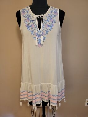 Lilly Pulitzer Sleeveless Embroidered Tunic Cover Up